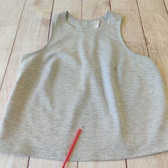 Lululemon Minimal Tank Heathered Power Grey - Picture 9 of 9